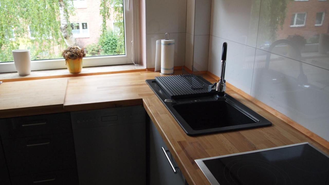 Zentral Gelegene Ferienwohnung Lübeck Buitenkant foto